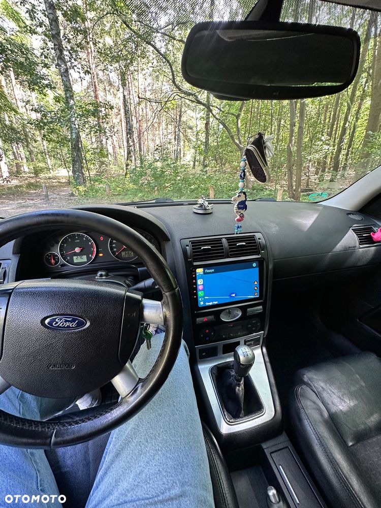 Ford Mondeo - 8