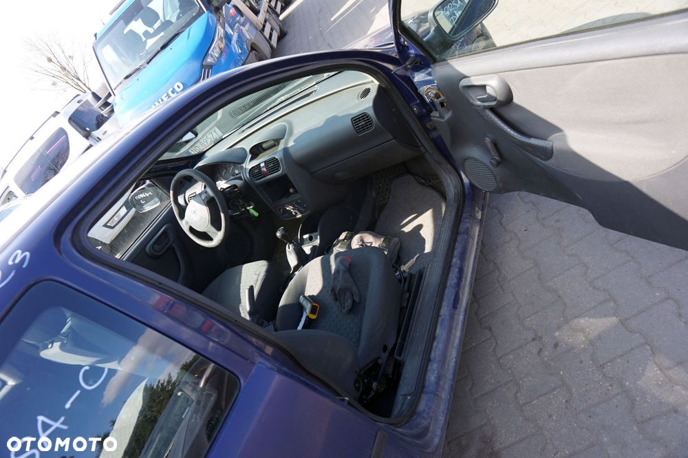 OPEL CORSA C III 3D HB 2003 Z20Z 1.0 12V Z10XE 58KM F13 394 GRANATOWY na części - 12