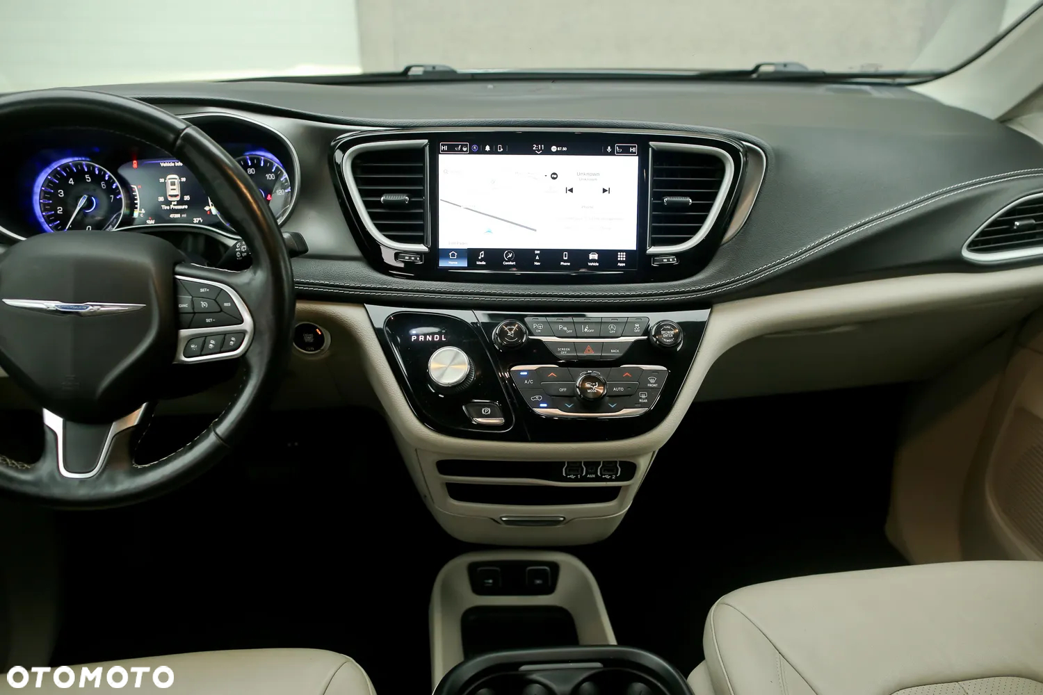 Chrysler Pacifica - 15