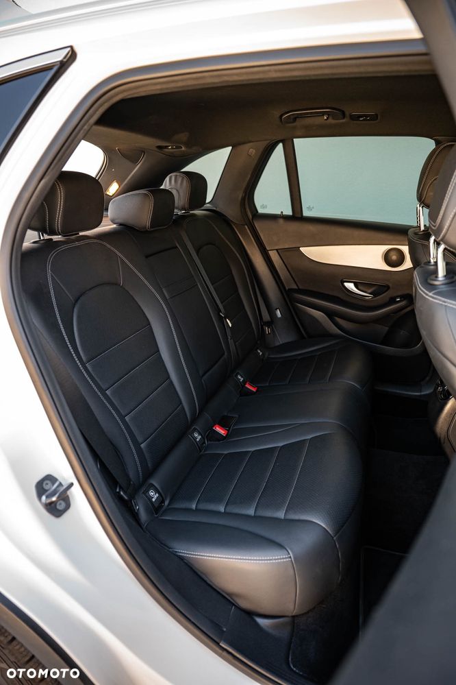 Mercedes-Benz GLC - 24
