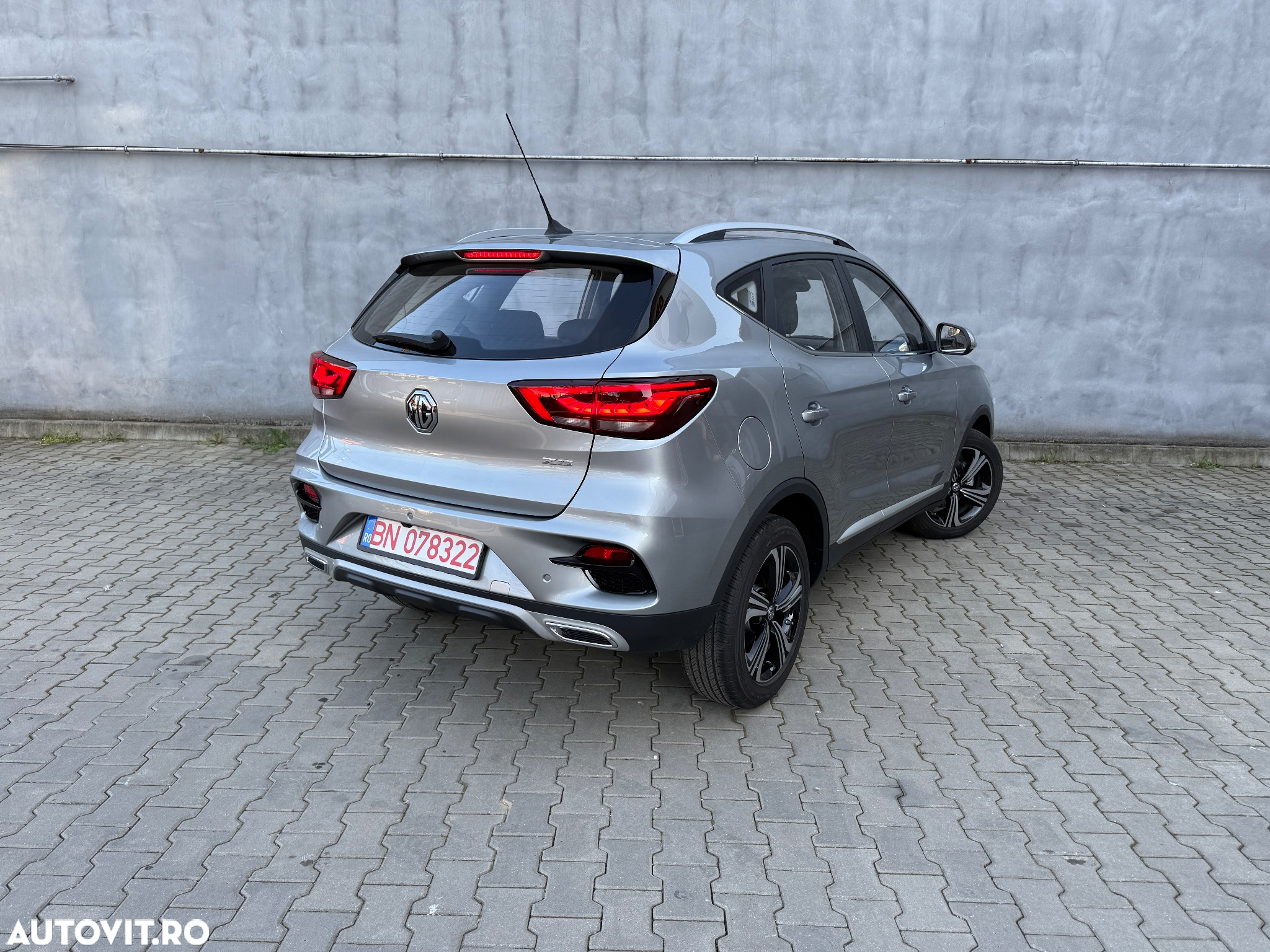 MG ZS 1.5 GSL 5MT Exclusive - 4