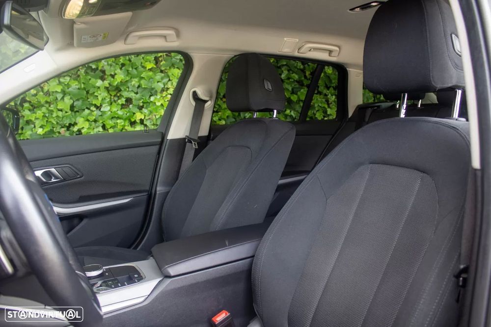 BMW 320 e Line Sport Auto - 12