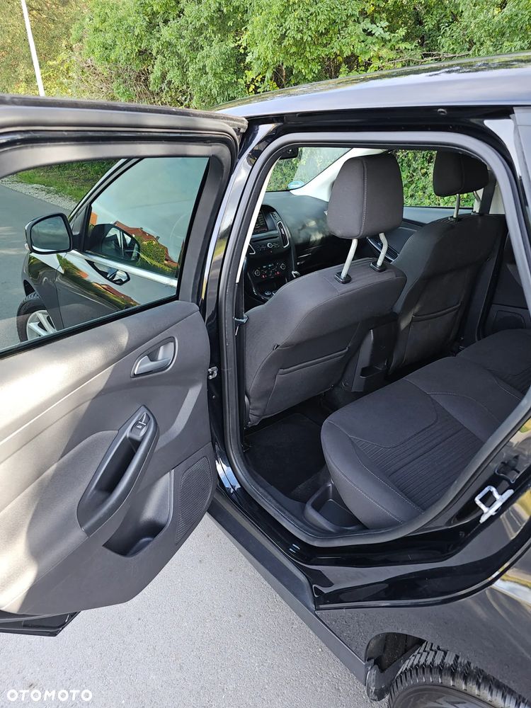 Ford Focus 2.0 TDCi SYNC Edition ASS - 17