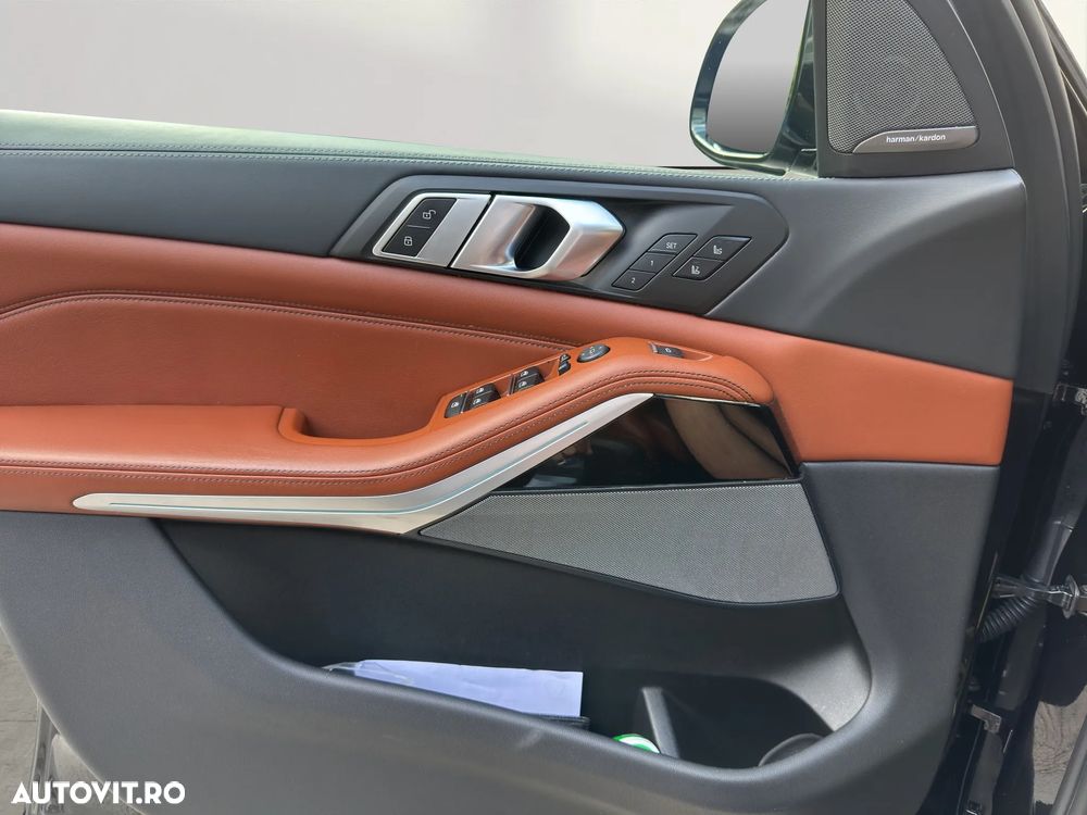 BMW X5 M 2020 — imagine 12