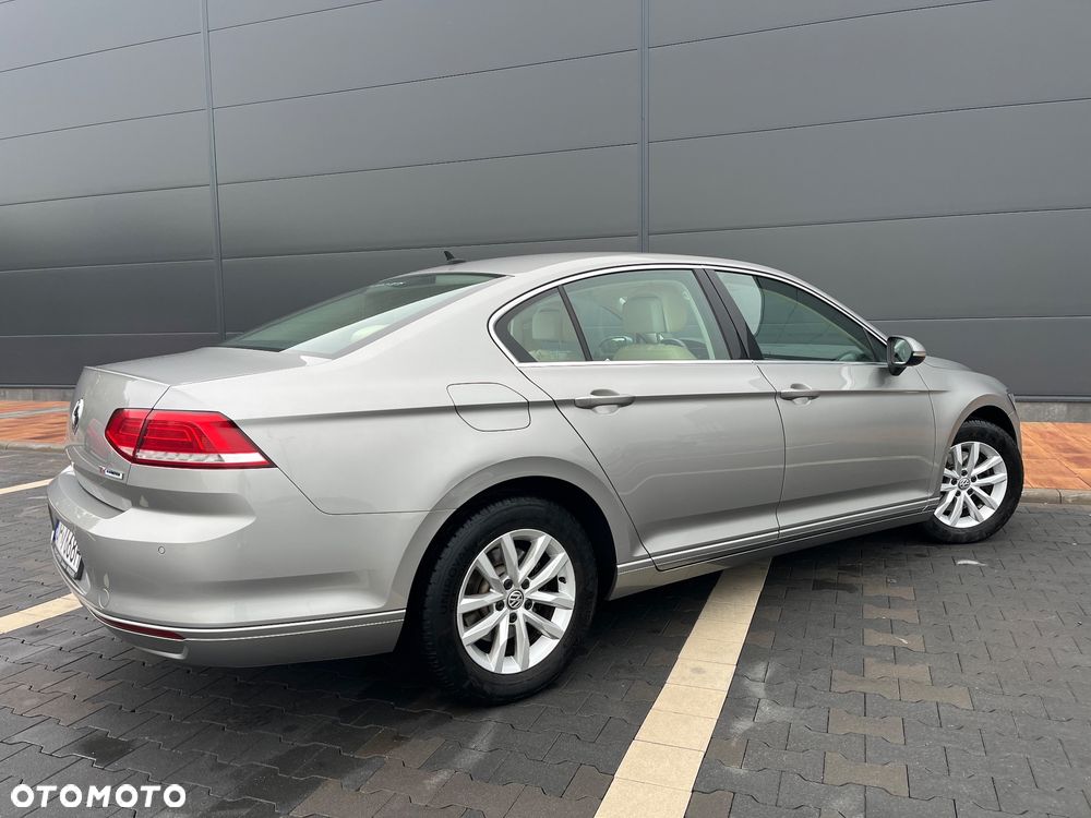 Volkswagen Passat 1.6 TDI BMT Comfortline - 7