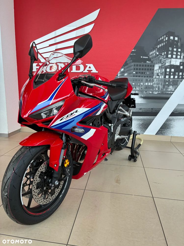 Honda CBR - 4