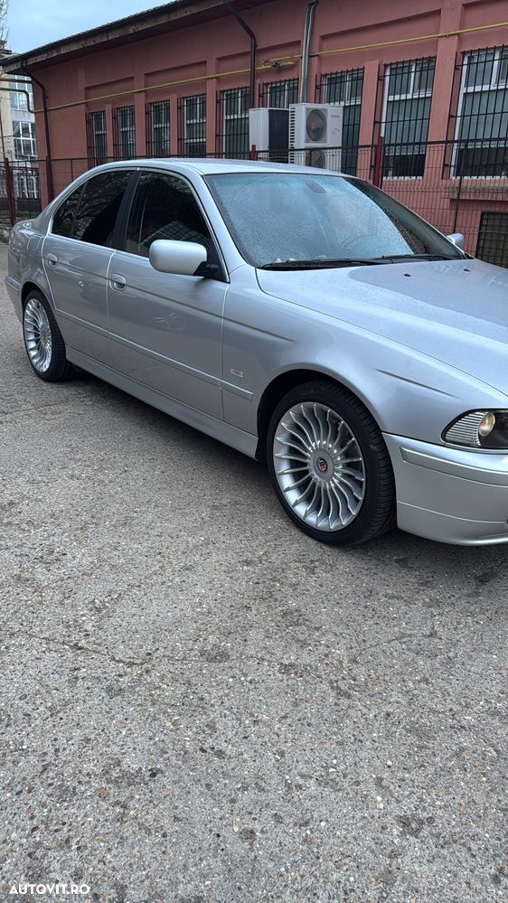 BMW Seria 5 525dA - 10