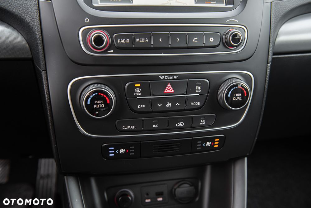 Kia Sorento 2.0 CRDI XL 7os - 24