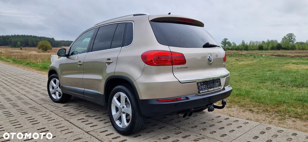 Volkswagen Tiguan 2.0 TDI DPF 4Motion BlueMotion Technology Exclusive - 14