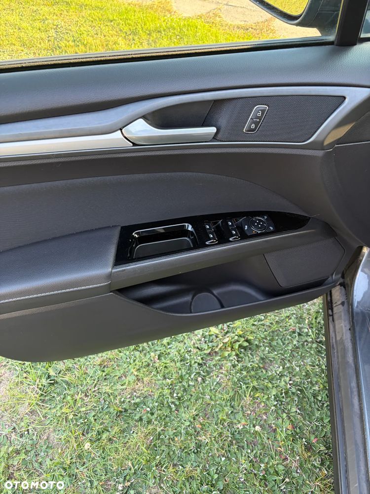 Ford Mondeo 2.0 TDCi Trend - 10