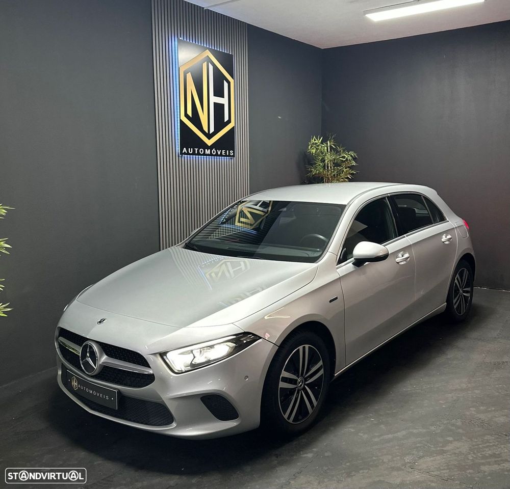 Mercedes-Benz A 250 e Style Plus - 1