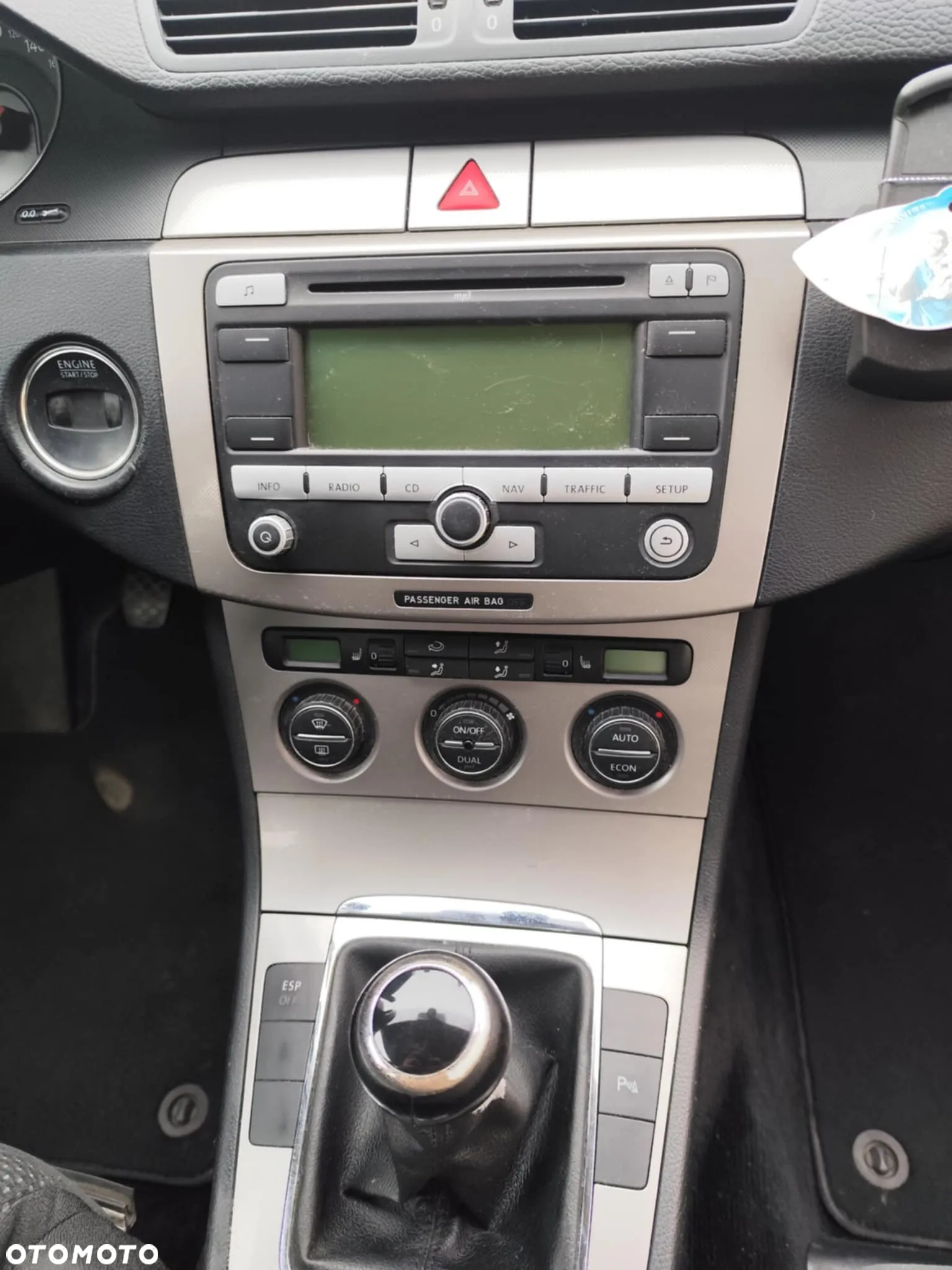 Volkswagen Passat - 14