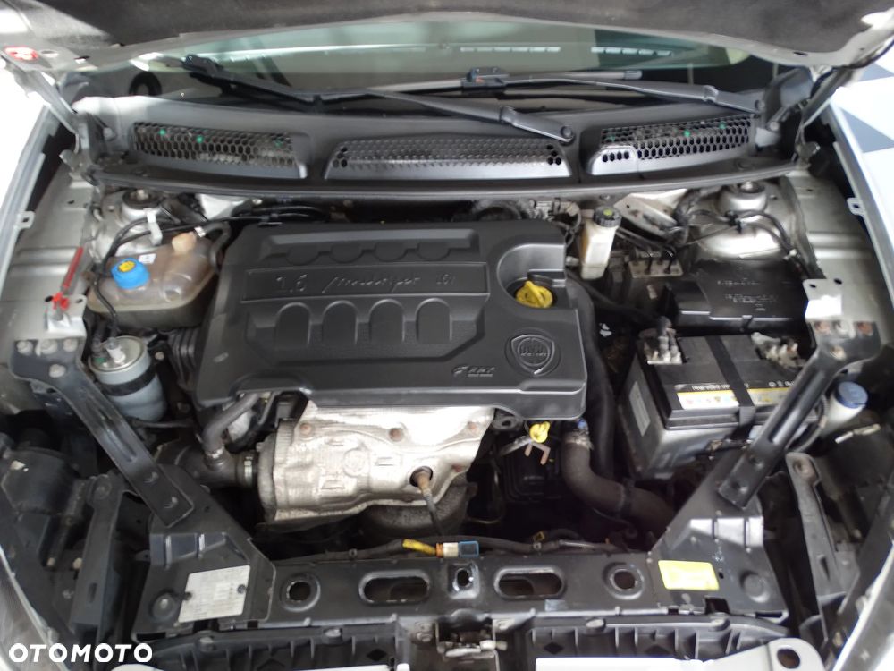 Lancia Delta 1.6 MultiJet 16v DFN6 Platinum - 36
