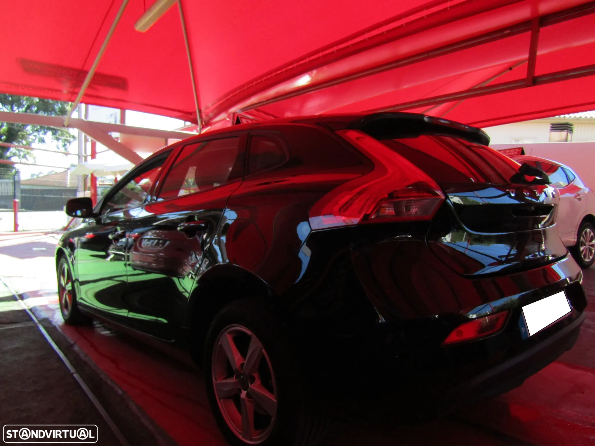 Volvo V40 2.0 D2 Kinetic - 6