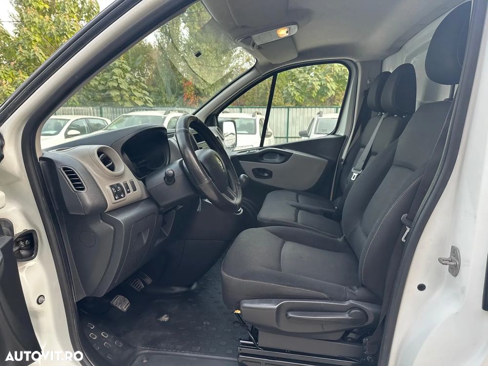 Renault Trafic - 11