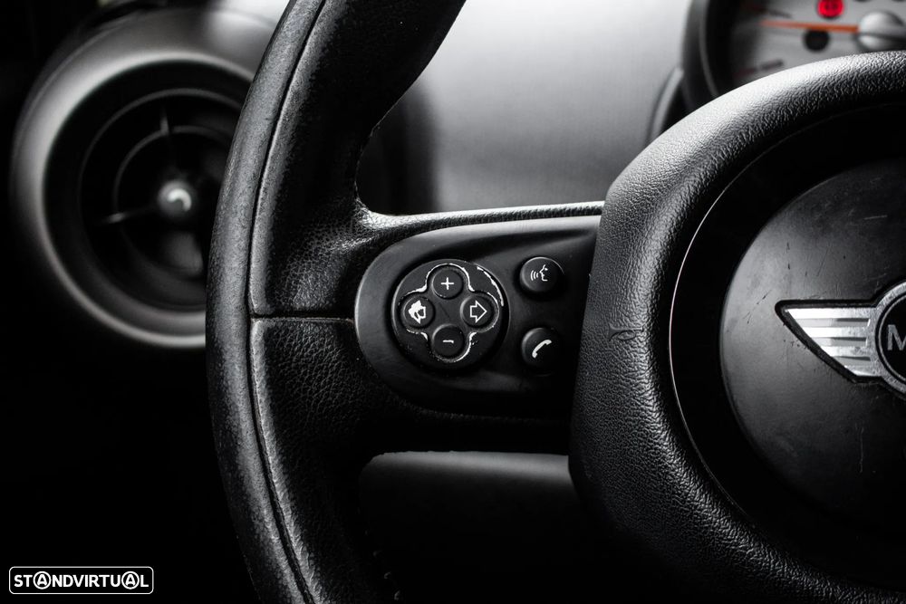 MINI Countryman One D - 11