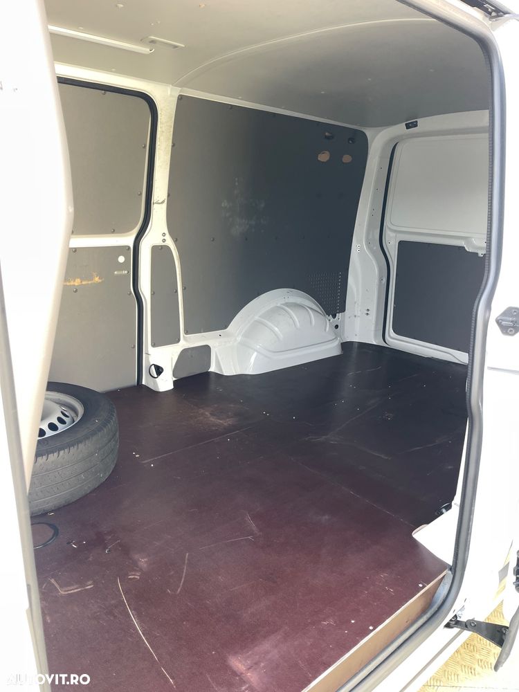 Volkswagen Transporter 2.0TDI  LUNG  2CULISANTE - 28