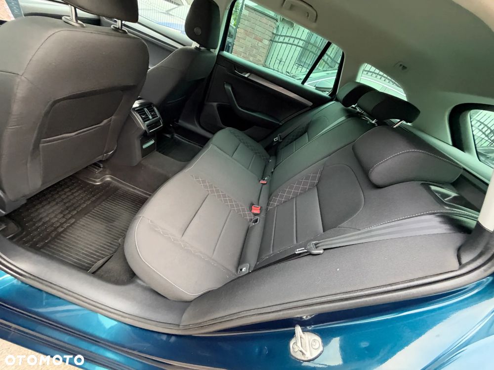 Skoda Superb 2.0 TDI SCR Active - 34