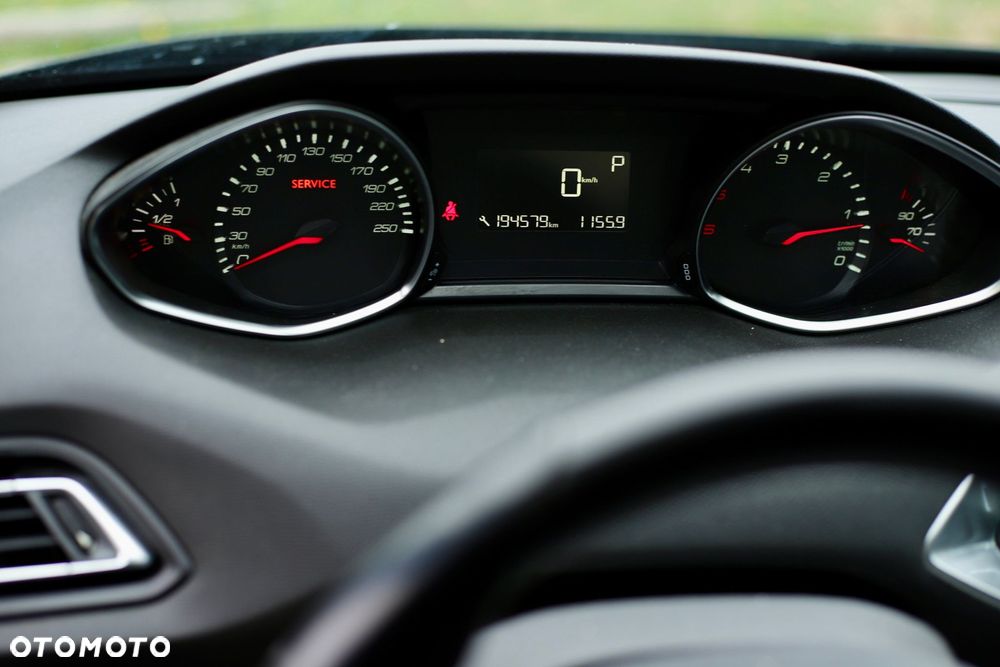 Peugeot 308 BlueHDi 120 EAT6 Stop & Start Active Business-Paket - 29