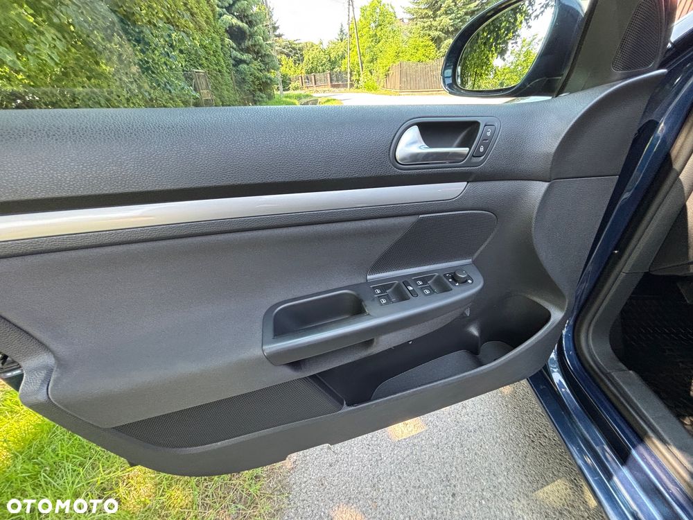 Volkswagen Golf 1.6 TDI Comfortline - 12