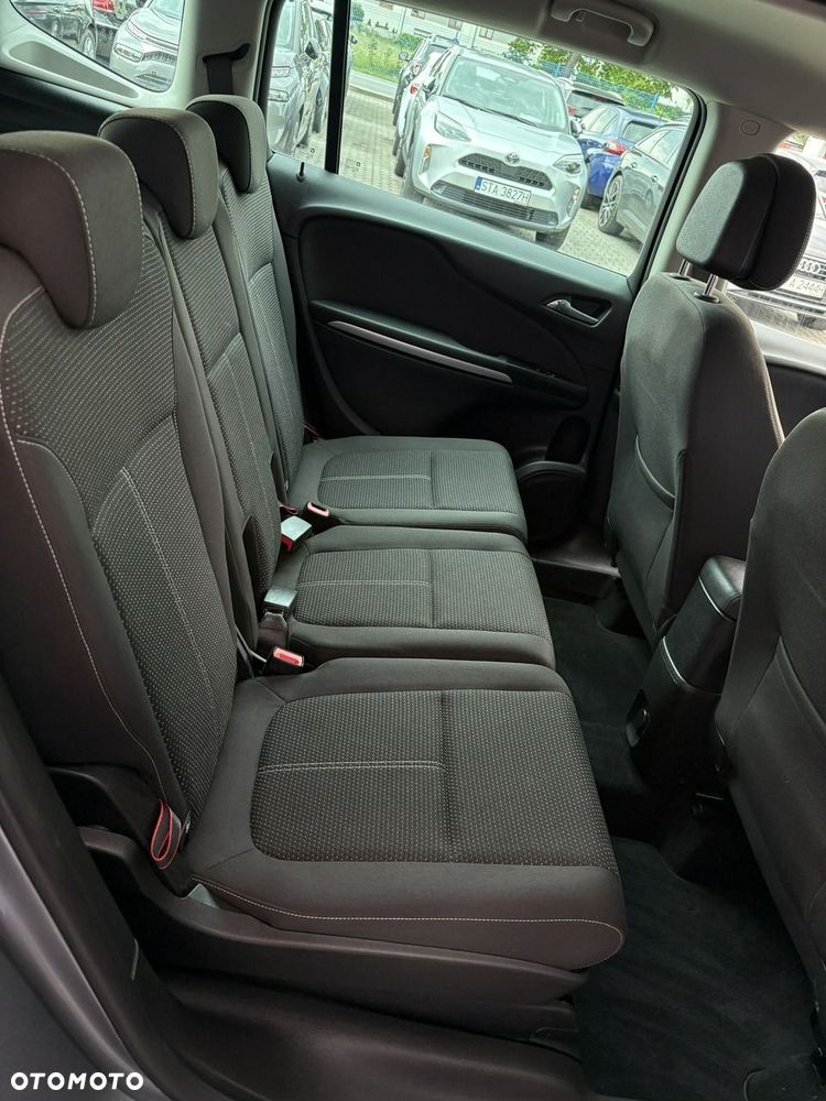 Opel Zafira - 18