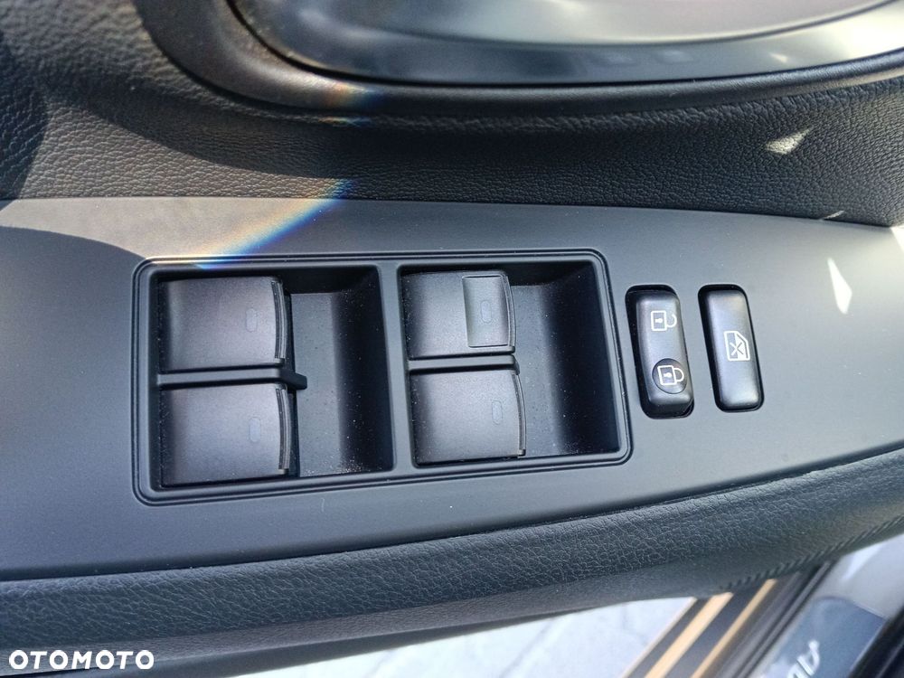 Toyota Avensis 2.0 Premium MS - 15