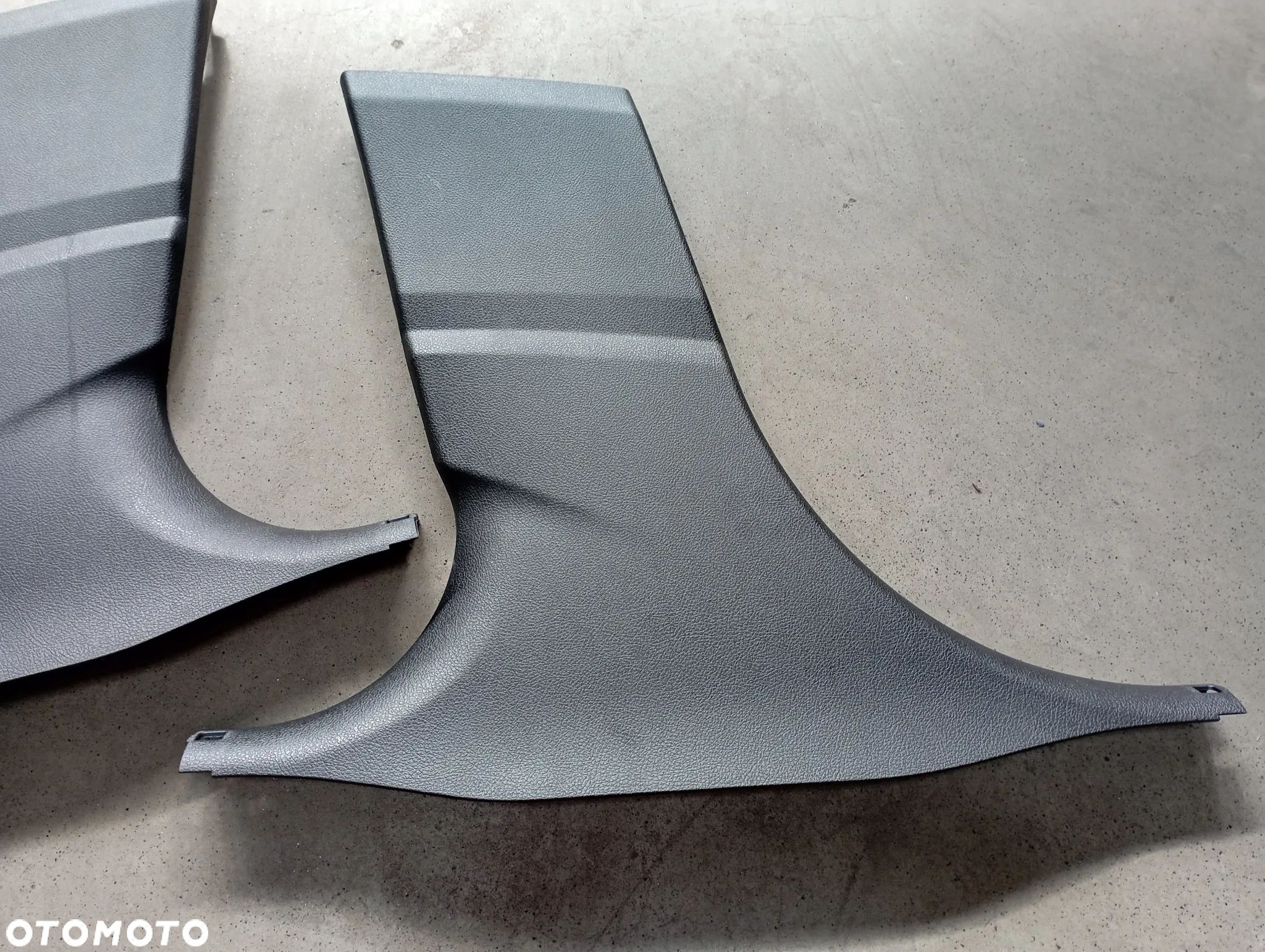 PLASTIK OSŁONA SŁUPKA B BMW F34 3GT czarna prawa dolna - 1