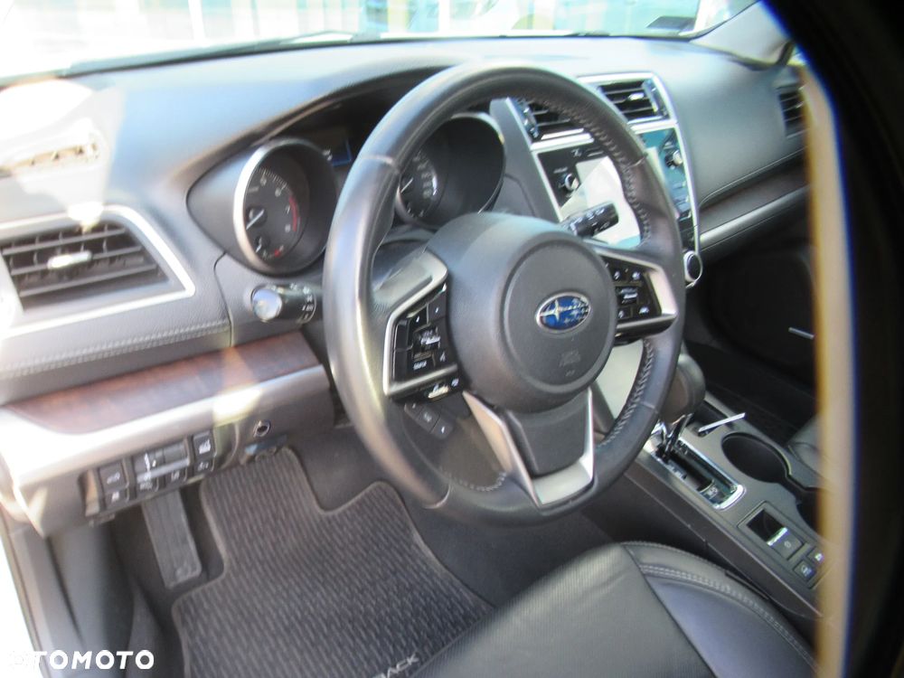 Subaru Outback - 12