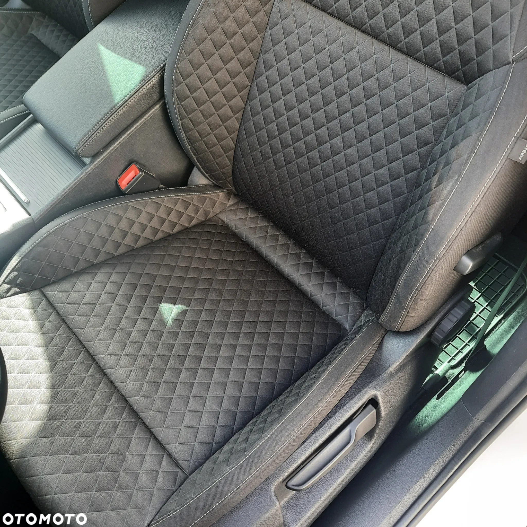 Skoda Superb 2.0 TDI DSG Active - 15