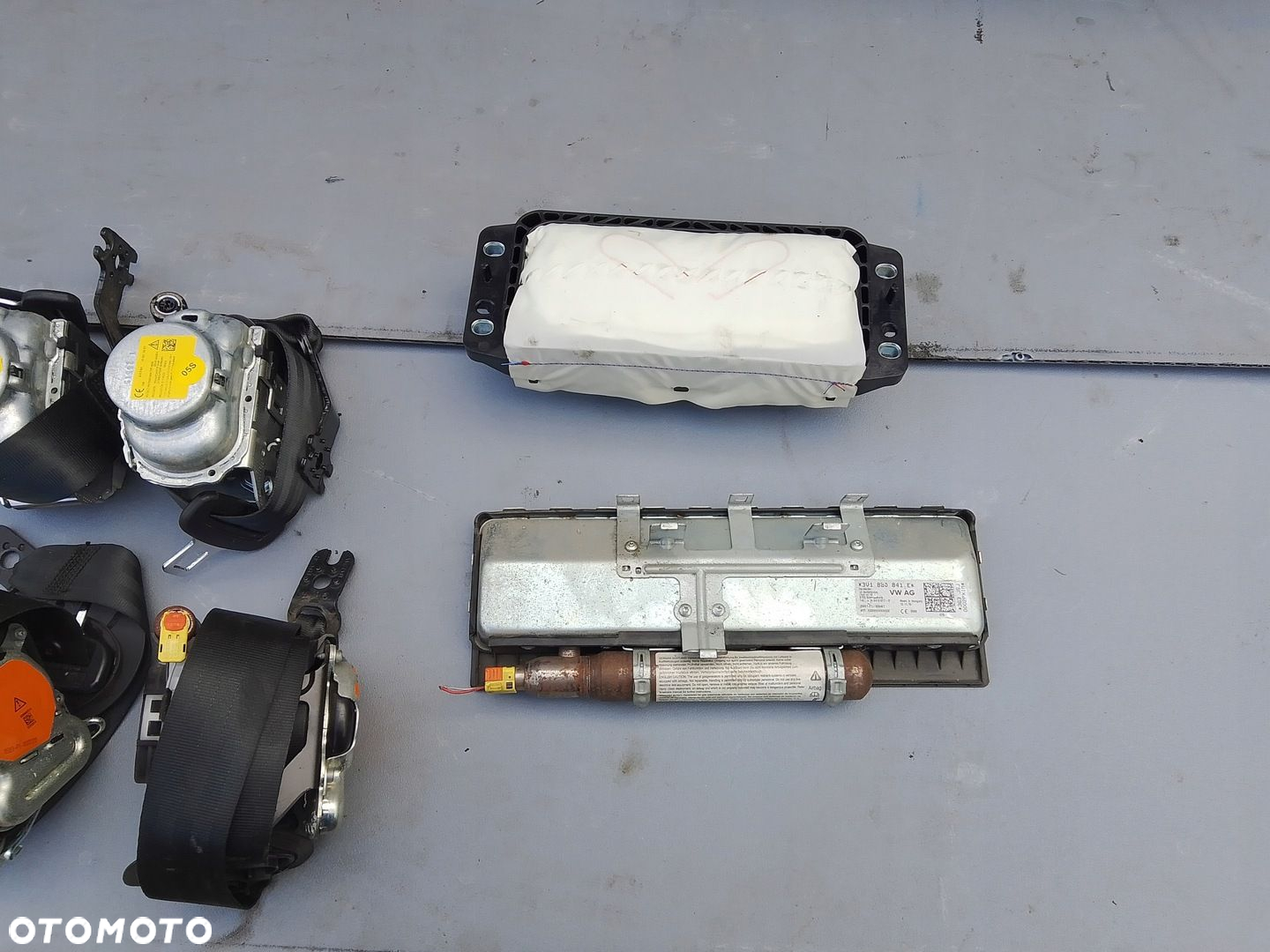 Deska Rozdzielcza Skoda SuperB III Pasy Sensor Oryginał - 5