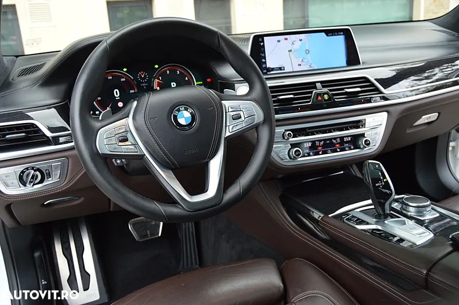 BMW Seria 7 - 27