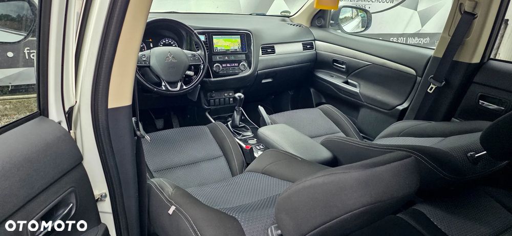 Mitsubishi Outlander 2.0 2WD Active - 15