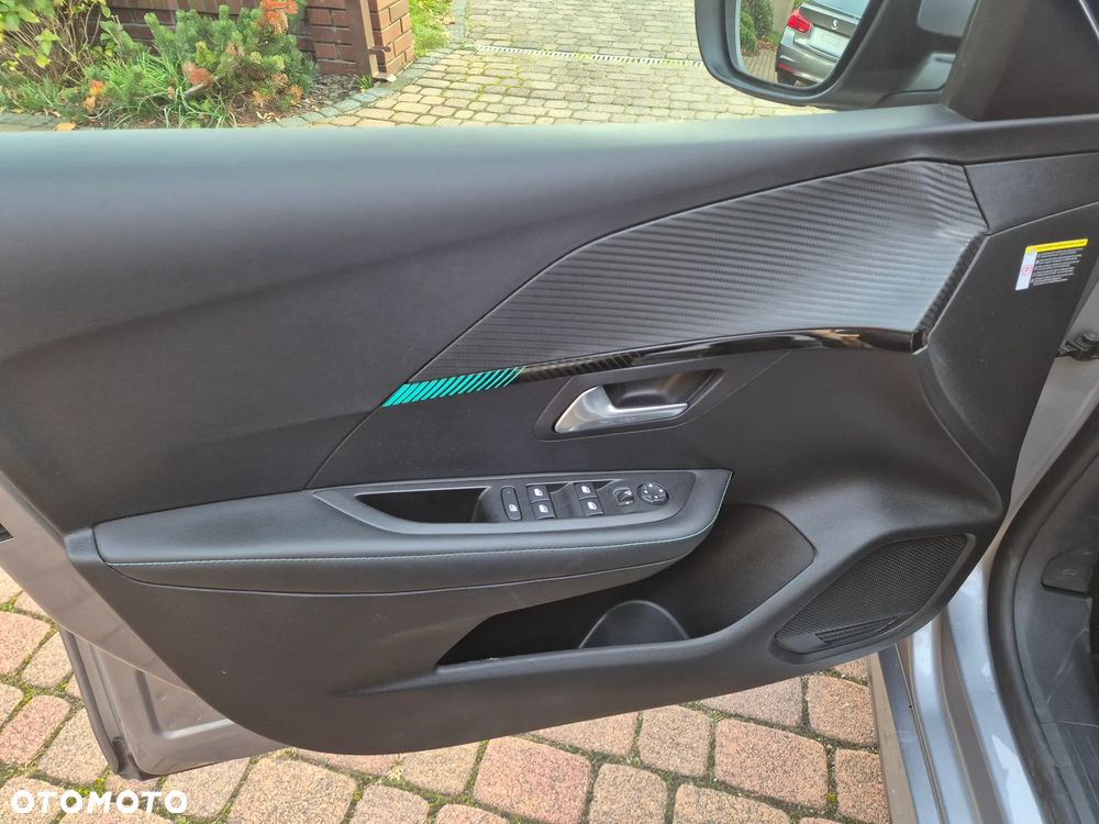 Peugeot 208 PureTech 100 Allure - 6