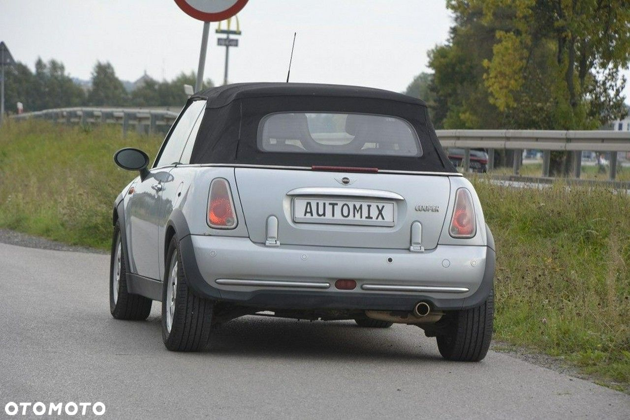MINI Cooper Cabrio - 5