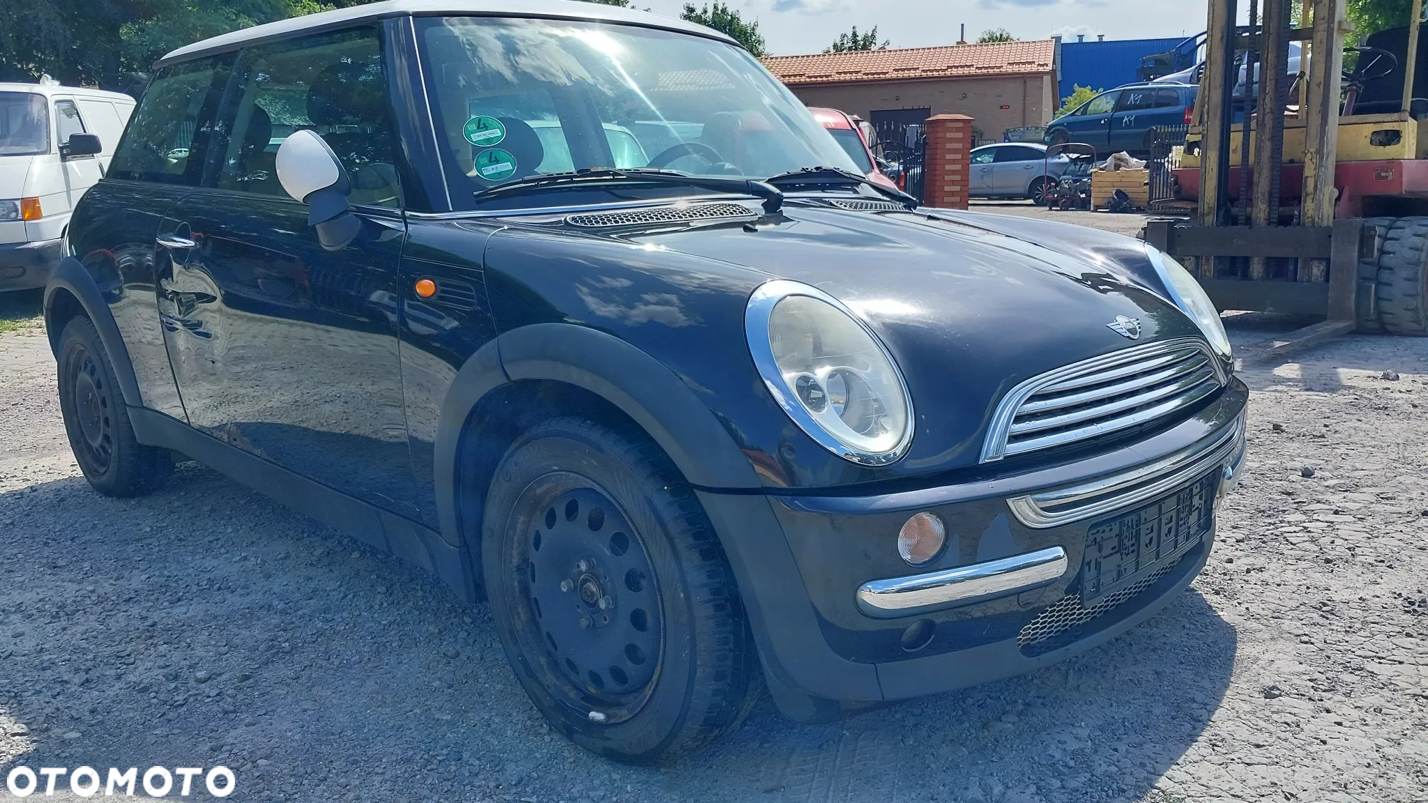 Mini Cooper I One R50 silnik 1.6 W10B16A benzyna drzwi maska zderzak cosmos black metalic 303 fotele wnętrze skóra boczki jasne skóry felgi koła szyba belka sanki lewarek konsola panel maglownica dach zamek drzwi prawy lewy przód Wszystkie części NA CZĘŚCI - 4