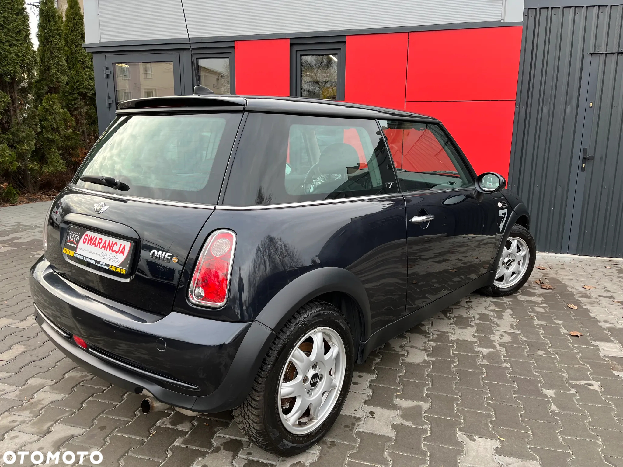 MINI ONE Standard - 5