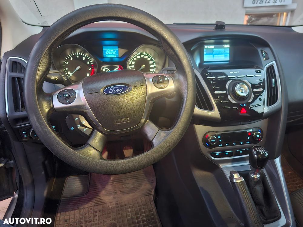 Ford Focus - 9