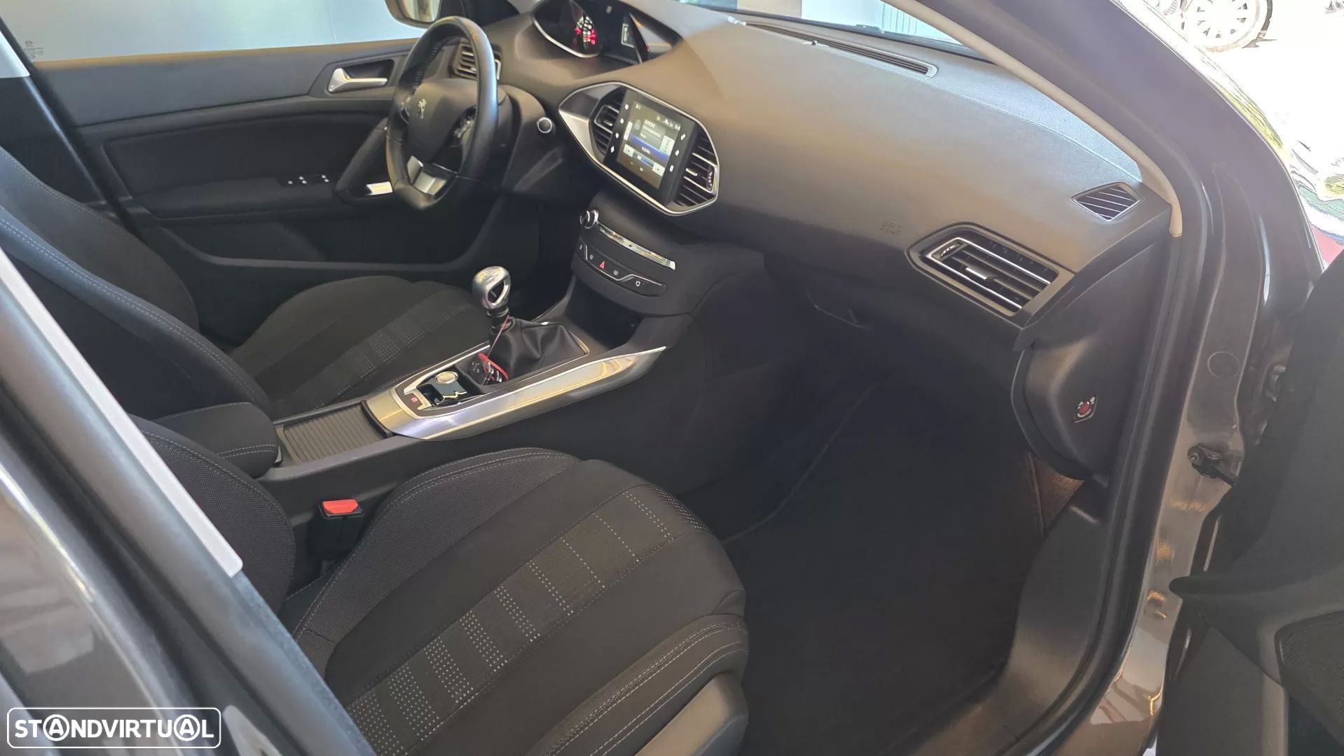 Peugeot 308 1.6 BlueHDi Allure J17 - 46