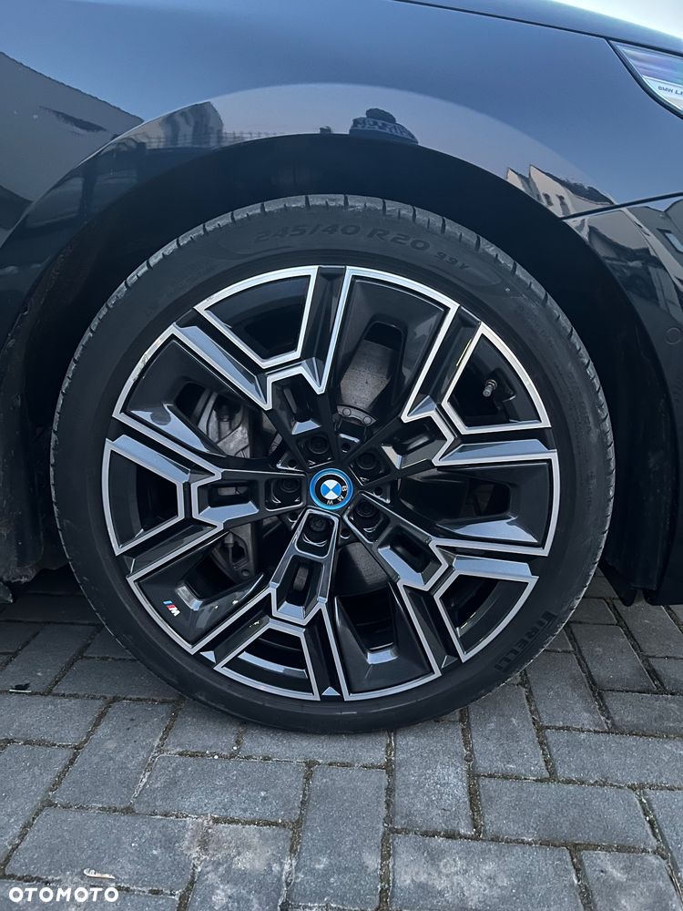 BMW Seria 5 550e xDrive - 22