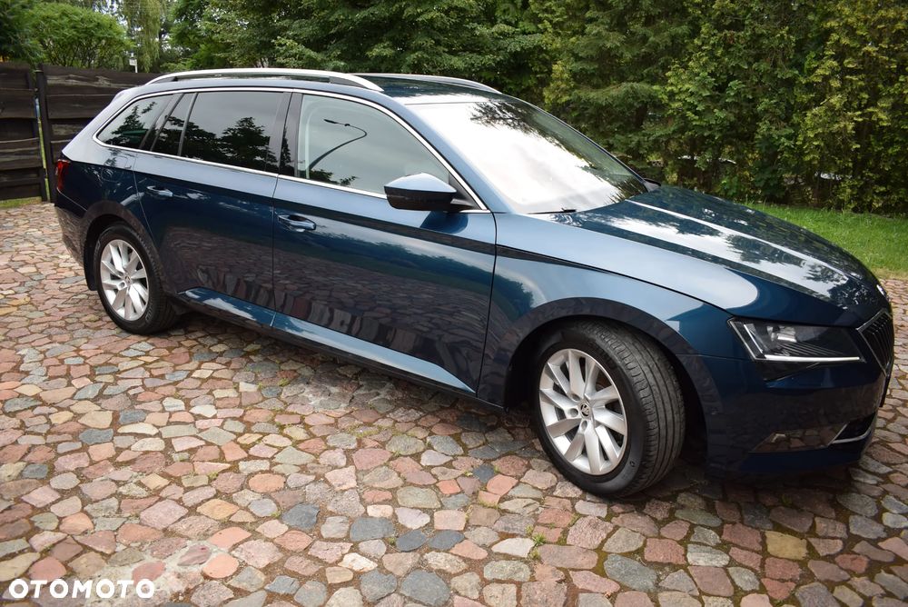 Skoda Superb 2.0 TDI 4x4 DSG Premium Edition - 17