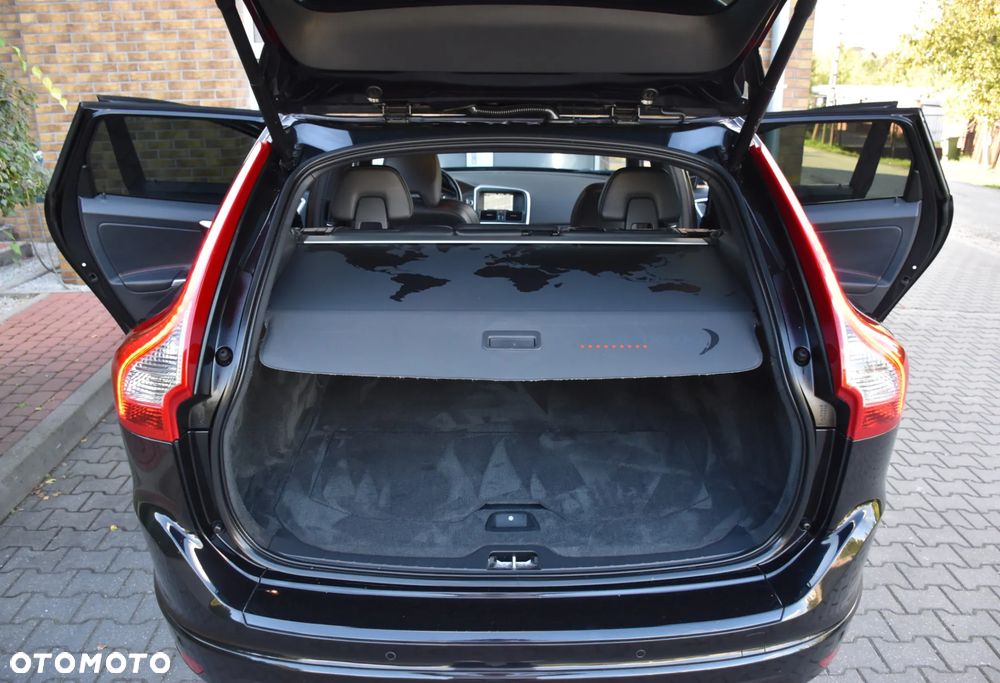 Volvo XC 60 D4 Geartronic Ocean Race - 17