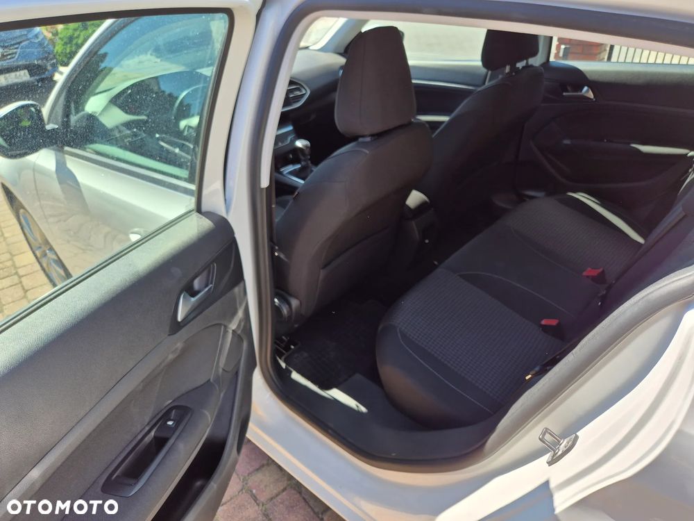 Peugeot 308 1.5 BlueHDi Active S&S - 12