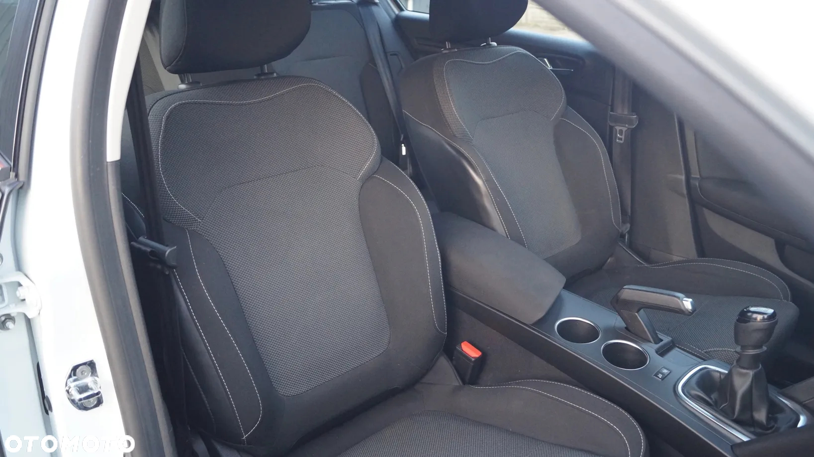 Renault Megane 1.2 Energy TCe Limited - 17