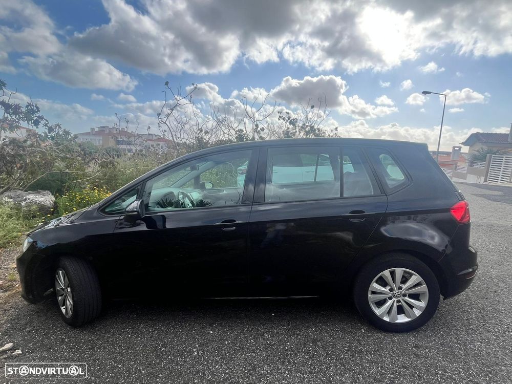 VW Golf Sportsvan 1.6 TDI Confortline BlueMotion - 4