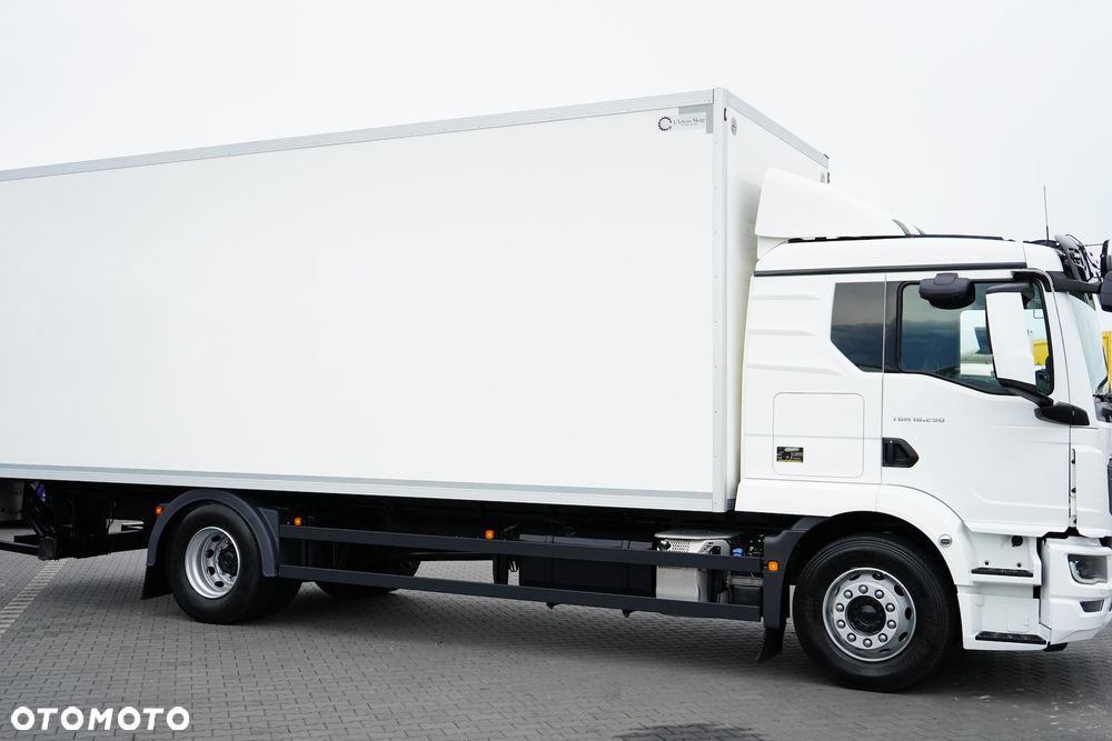 MAN TGM / 18.290 / ACC / EURO 6 / IZOTERMA + WINDA / 18 PALET / OTWIERANY BOK - 17