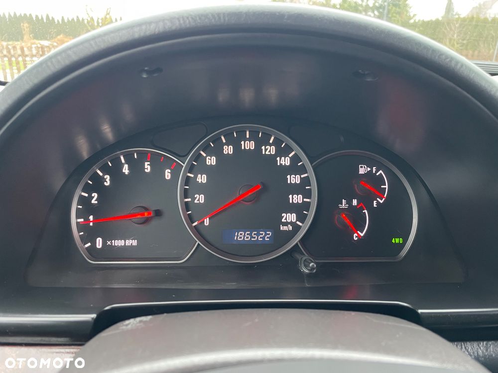 Suzuki Grand Vitara - 31