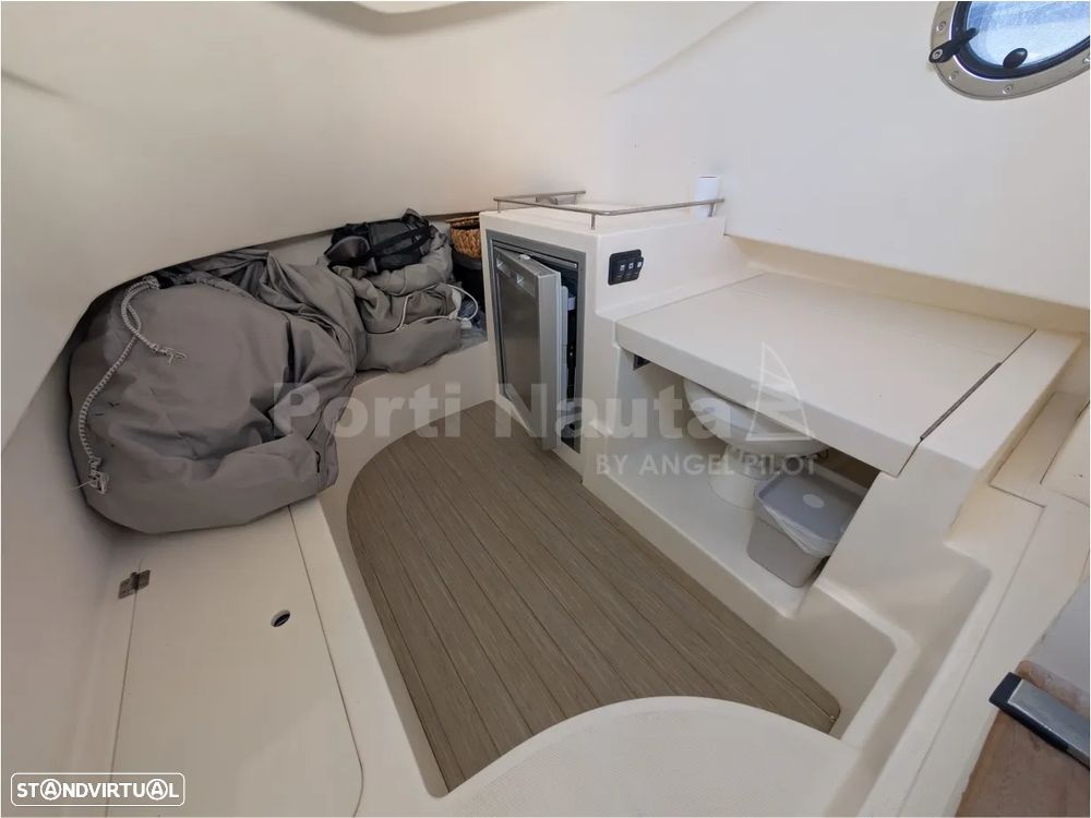 Capelli Tempest 850 Open - 23