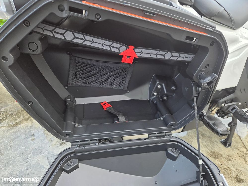 BMW R 1300 RT r - 14