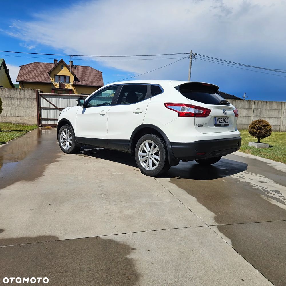 Nissan Qashqai - 4