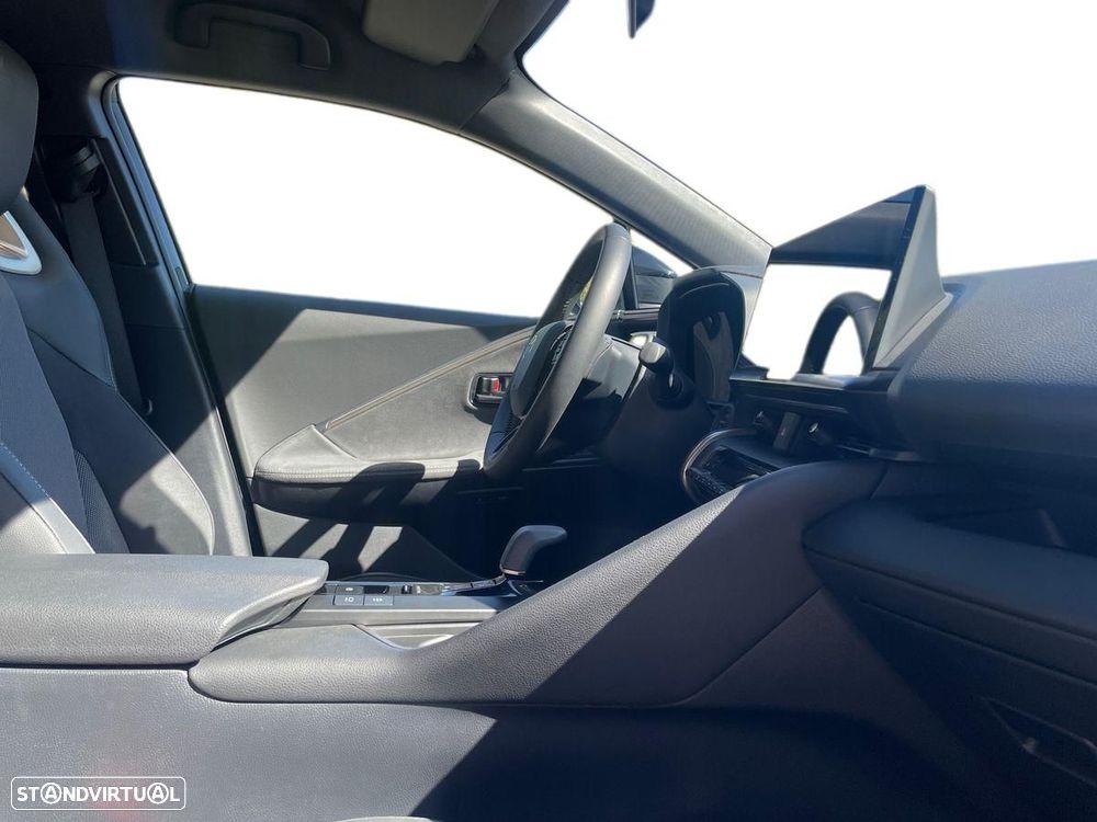 Toyota C-HR - 7